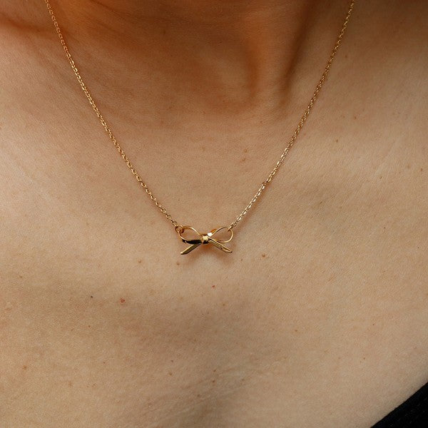 Bow Necklace
