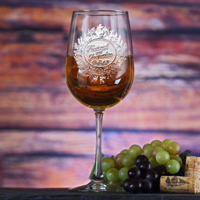 Custom Wedding Wreath Wine Glass
