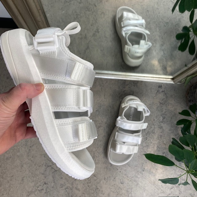 Gaitline Flow SP sandal – vit sandal med hålfotsstöd & IGNITE skum