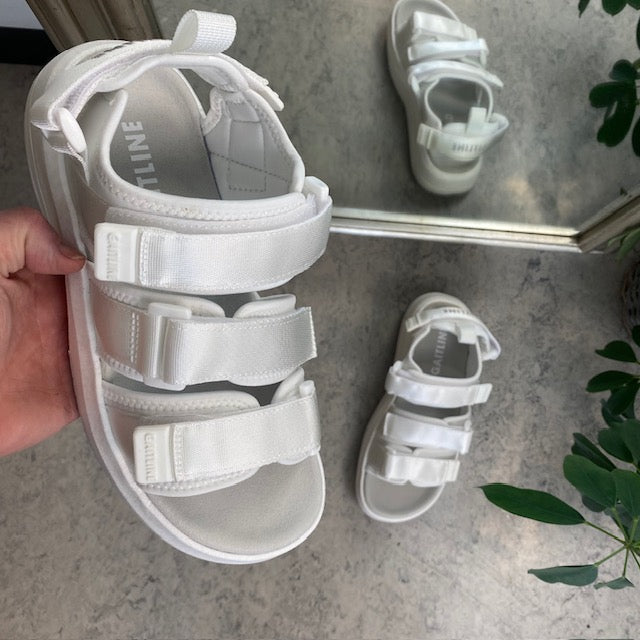 Gaitline Flow SP sandal – vit sandal med hålfotsstöd & IGNITE skum