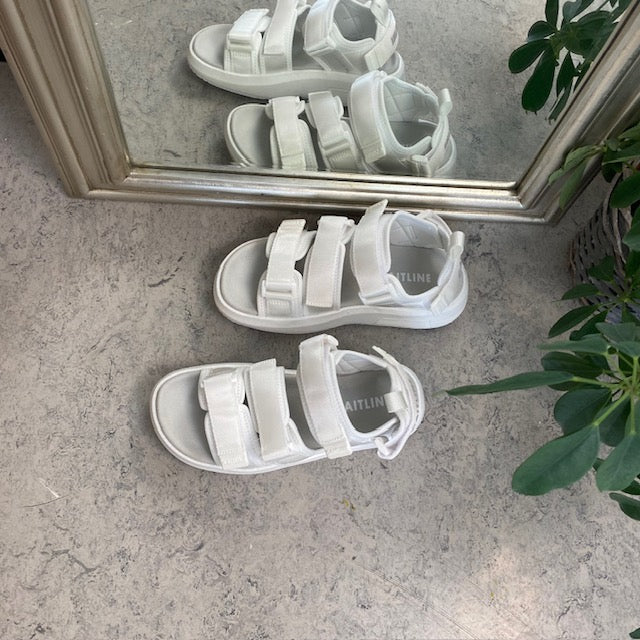 Gaitline Flow SP sandal – vit sandal med hålfotsstöd & IGNITE skum