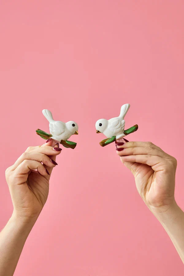 nora fleming mini -bestie bird (bird on a branch)
