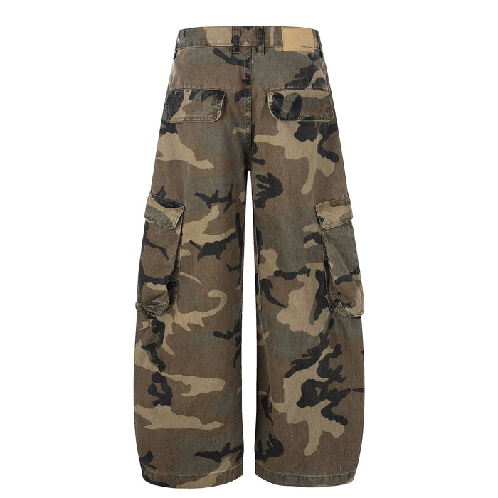 Back view of camouflage cargo jeans with large rear pockets and wide legs