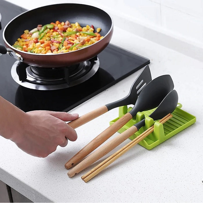Plastic Oil Spill Spoon Resting Tray – 4-Slot Spoon Holder Stand for Kitchen Utensils, Spatula, Ladle & Chopsticks (Random Color- Pack of 1)