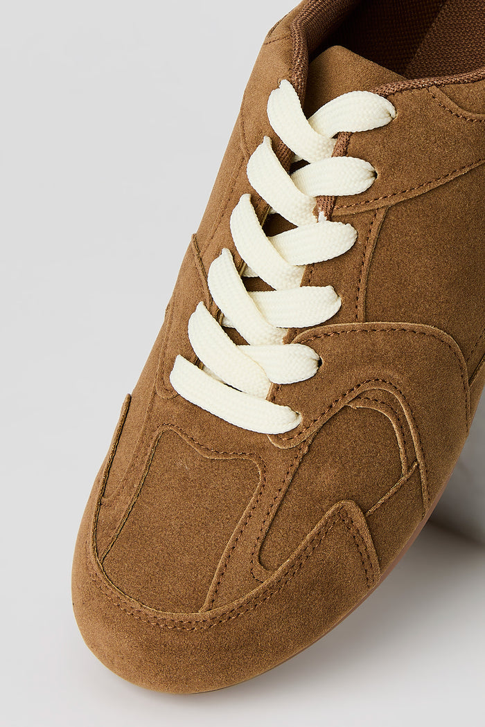 Retro Sneaker
