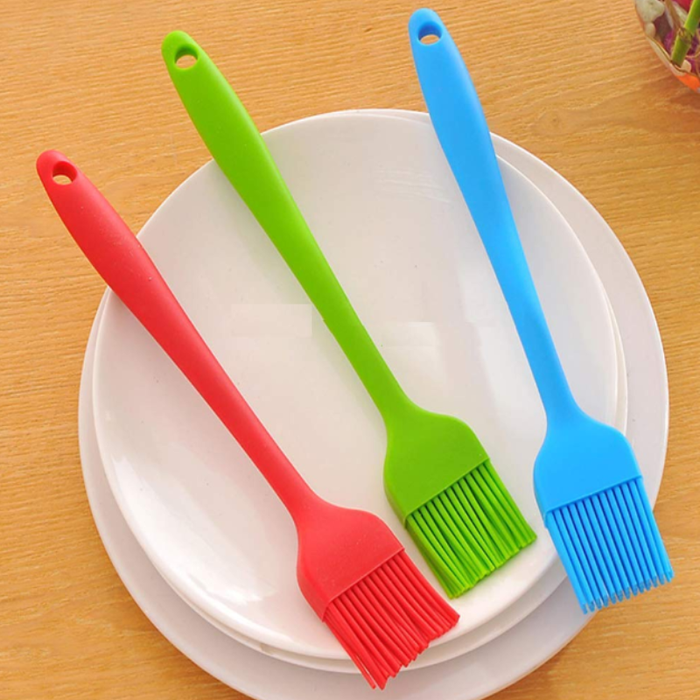 Silicone Oil & Ghee Brush – Non-Stick Basting Brush for Cooking, Baking & BBQ (Random color-Pack of 1)