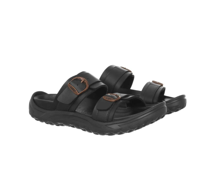 Svart slip-on damsandal från MBT med ergonomisk fotbädd
